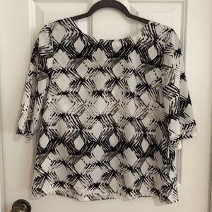 DKNYC geometric shell top